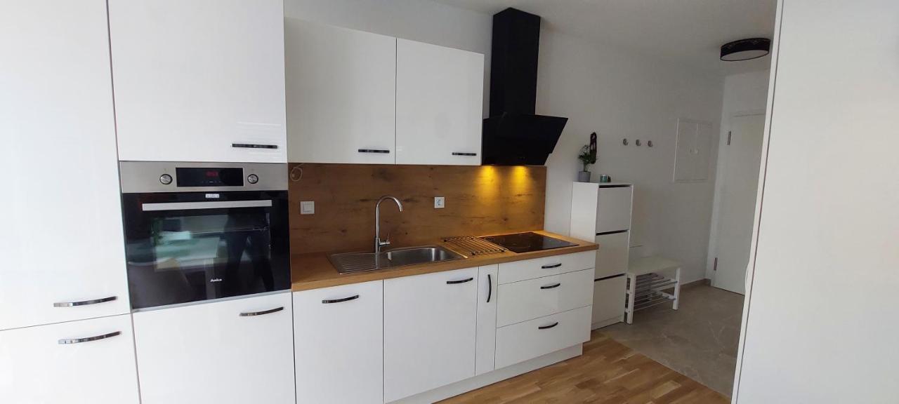 La Studio Maribor Extérieur photo