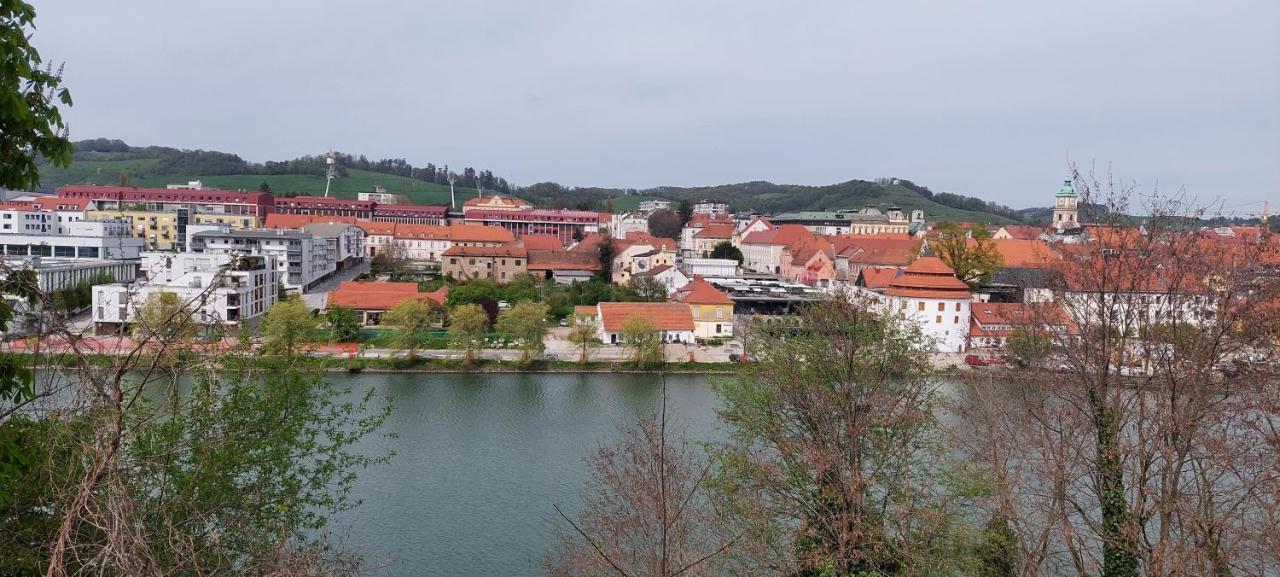 La Studio Maribor Extérieur photo