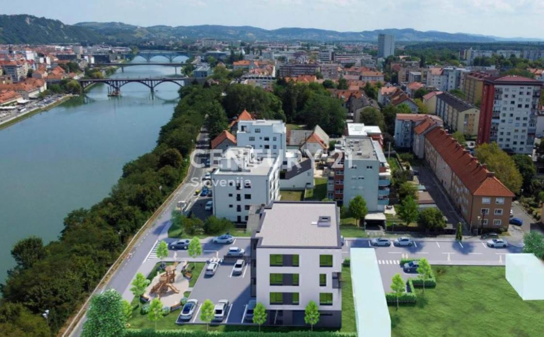 La Studio Maribor Extérieur photo