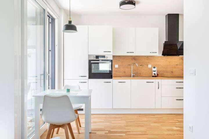 La Studio Maribor Extérieur photo